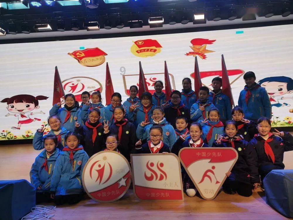 银耳能和什么一起做汤游戏画面
